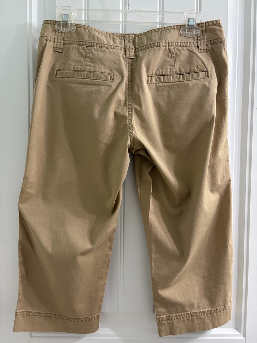 Aeropostale Classic Khaki Bermuda Shorts/Capri Pants Sz 5/6 Y2K - Picture 5 of 5